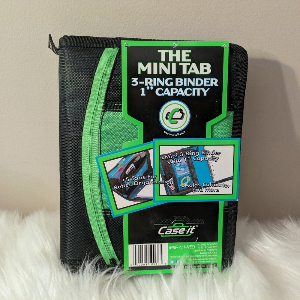 CCO 5 for $25 Case It Mini Tab 3-Ring Binder in Black and Green New!